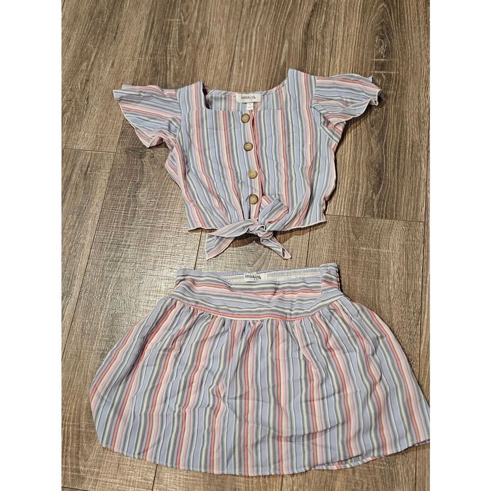 Girls Two-Piece outfit Size 8 Striped Crop Top & Skirt Set